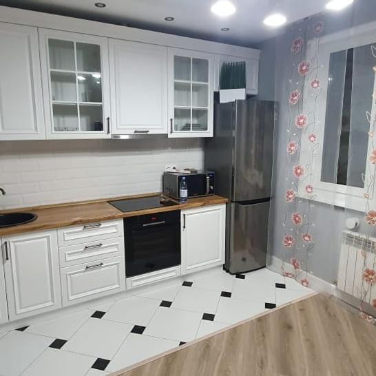 Ernaz Plus Apartments: Sauran-Towers Akmola Esterno foto